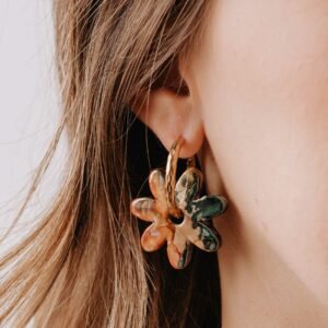 créoles fleurs Morelia Menthe Abricot en céramique vert et orange, boucles d’oreilles artisanales faites main en France