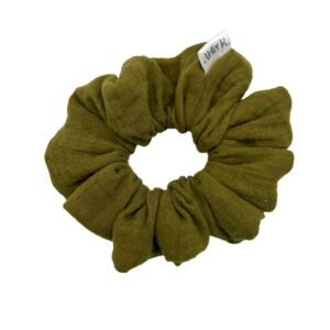 Chouchou Adélaide kaki en double gaze, accessoire cheveux doux et élégant au style naturel